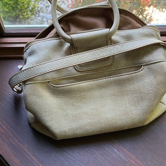 Handbag - Picture 8 of 10